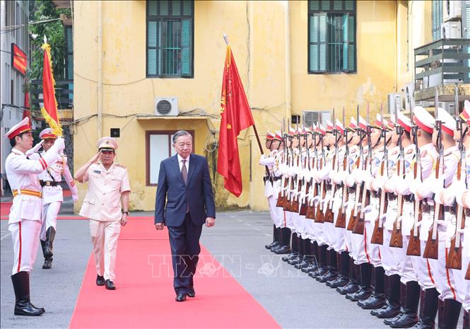 Tổng Bí thư Tô Lâm đến thăm Cục An ninh chính trị nội bộ (Bộ Công an). Ảnh: Thống Nhất – TTXVN