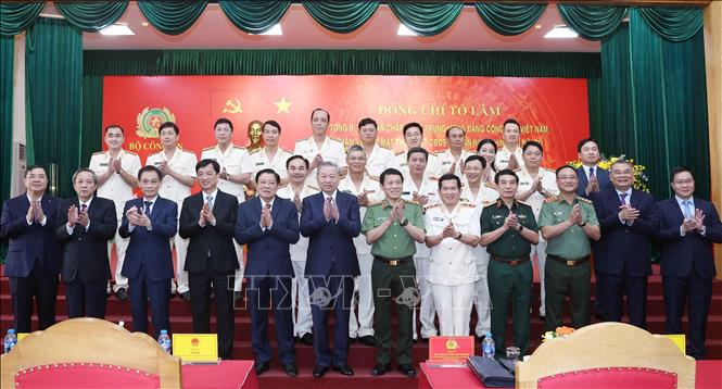 Tổng Bí thư Tô Lâm và các đại biểu. Ảnh: Thống Nhất – TTXVN