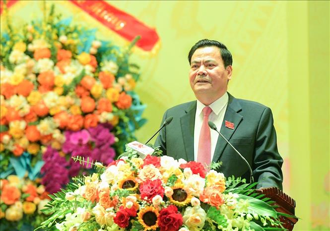 Đòng chí Bùi Thành Đông, Bí thư Đảng ủy phường Hoa Lư nhiệm kỳ 2025 - 2030 phát biểu. Ảnh: Đức Phương - TTXVN