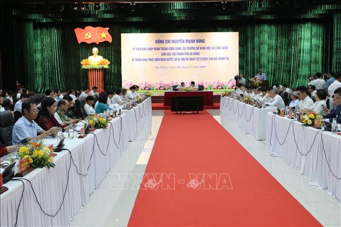 Quang cảnh buổi làm việc. Ảnh: Khoa Chương - TTXVN