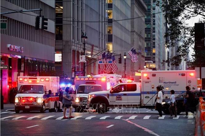 Cảnh sát phong tỏa hiện trường vụ xả súng tại khu Manhattan, New York (Mỹ) ngày 28/7/2025. Ảnh: REUTERS/TTXVN