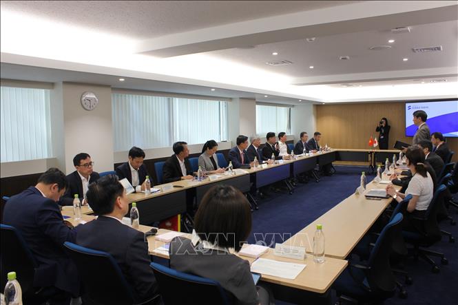 Đoàn công tác Ủy ban Trung ương MTTQ Việt Nam làm việc với trường Đại học Khoa học Tokyo. Ảnh: Phạm Tuân - PV TTXVN tại Nhật Bản