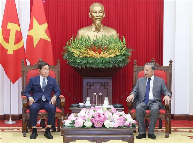 Tổng Bí thư Tô Lâm tiếp ông Park Chang Dal, Đặc phái viên của Tổng thống Hàn Quốc. Ảnh: Thống Nhất – TTXVN