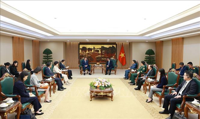 Thủ tướng Phạm Minh Chính tiếp ông Park Chang Dal, Đặc phái viên của Tổng thống Hàn Quốc. Ảnh: Dương Giang-TTXVN 
