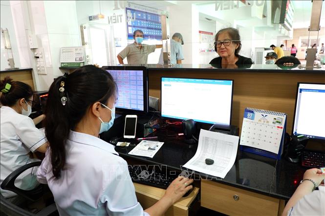 Bệnh viện đa khoa Long An là một trong những đơn vị đã triển khai thí điểm hồ sơ bệnh án điện tử. Ảnh: Đức Hạnh - TTXVN