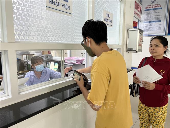 Tây Ninh hướng tới thu viện phí không dùng tiền mặt. Ảnh: Đức Hạnh - TTXVN