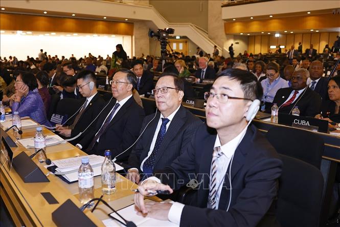 Đại biểu dự Phiên thảo luận chung. Ảnh: Doãn Tấn - TTXVN