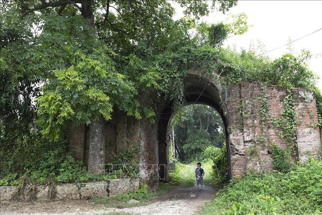 Tên gọi “thành nhà Mạc” được người dân xóm Bá Lam xã Cao Dương tỉnh Phú Thọ gọi khu vực thành cổ từ nhiều đời nay. Ảnh: Trọng Đạt-TTXVN