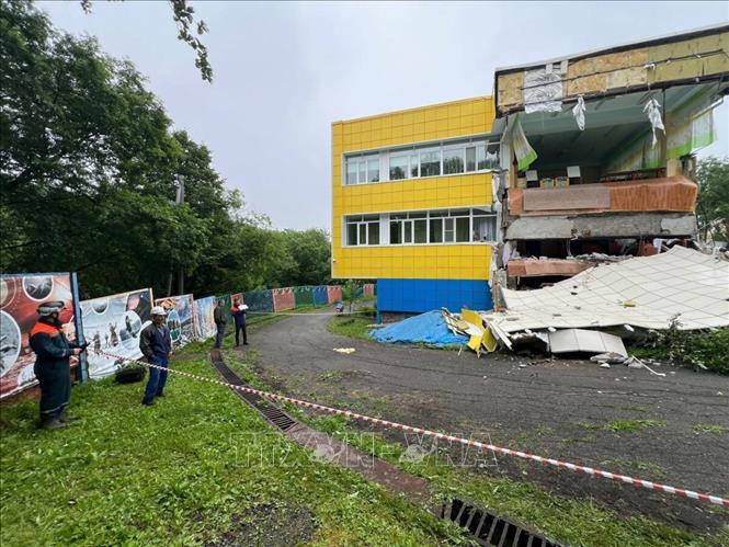 Một nhà trẻ bị hư hại sau trận động đất có độ lớn 8,8 ở Petropavlovsk-Kamchatka, Nga ngày 30/7/2025. Ảnh: THX/TTXVN