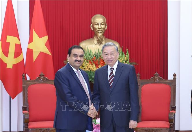 Tổng Bí thư Tô Lâm tiếp ông Gautam Adani, Chủ tịch Tập đoàn Adani của Ấn Độ. Ảnh: Thống Nhất – TTXVN