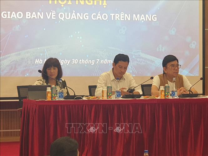 Lãnh đạo Cục Phát thanh, Truyền hình và Thông tin Điện tử chủ trì hội nghị. Ảnh: Nguyễn Trọng Lịch - TTXVN