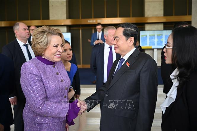 Chủ tịch Quốc hội Trần Thanh Mẫn gặp Chủ tịch Hội đồng Liên bang Nga Valentina Matviyenko. Ảnh: TTXVN