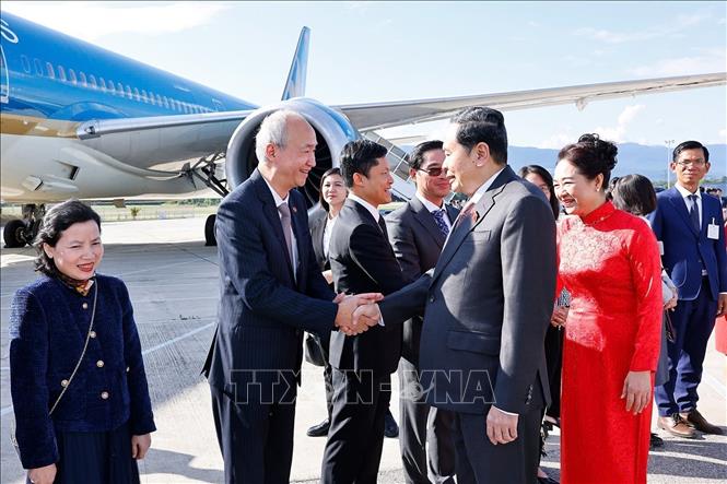 Lễ tiễn Chủ tịch Quốc hội Trần Thanh Mẫn và Phu nhân tại sân bay quốc tế Geneva, Thụy Sĩ. Ảnh: Doãn Tấn – TTXVN