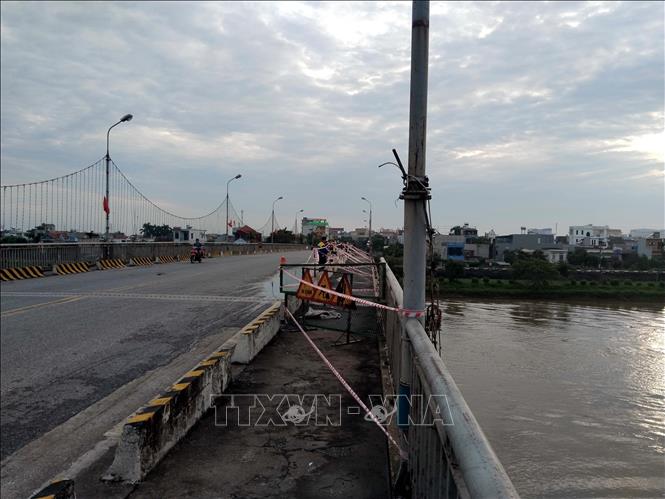 Hiện các đơn vị chức năng của địa phương đang tiếp tục rà soát, đánh giá mức độ thiệt hại sự cố và đề xuất phương án xử lý, khắc phục dứt điểm trong thời gian sớm nhất... Ảnh: Nguyễn Công Hải - TTXVN