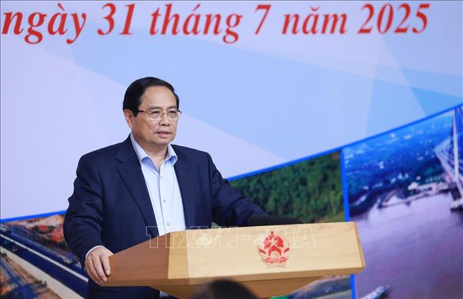 Thủ tướng Phạm Minh Chính chủ trì hội nghị. Ảnh: Dương Giang-TTXVN
