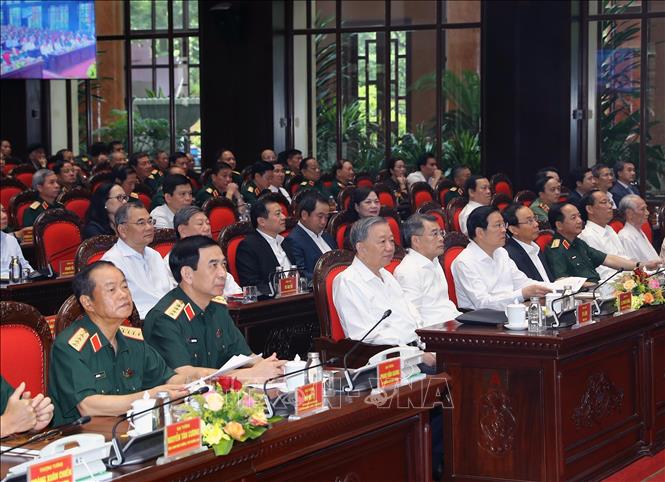 Tổng Bí thư Tô Lâm và các đại biểu tại buổi gặp mặt. Ảnh: Trọng Đức – TTXVN