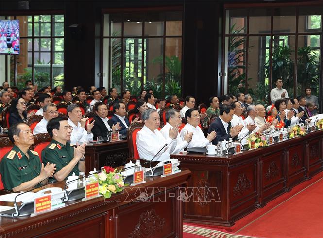 Tổng Bí thư Tô Lâm và các đại biểu tại buổi gặp mặt. Ảnh: Trọng Đức – TTXVN