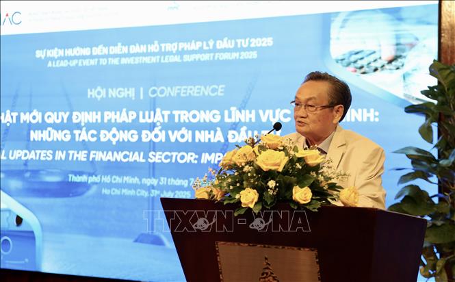 Tiến sĩ Trần Du Lịch, Phó Chủ tịch VIAC phát biểu tại hội nghị. Ảnh: Xuân Anh – TTXVN