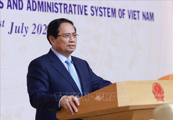 Thủ tướng Phạm Minh Chính thông tin với Đoàn ngoại giao các nước, tổ chức quốc tế tại Việt Nam về sắp xếp tổ chức bộ máy và đơn vị hành chính. Ảnh: Dương Giang-TTXVN 
