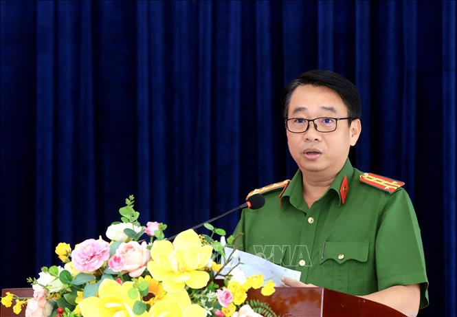 Col. Nguyen Thanh Diep, Deputy Director of the Ministry of Public Security’s Department of Fire Prevention, Fighting and Rescue, speaks at the press conference. VNA Photo: Tuấn Anh