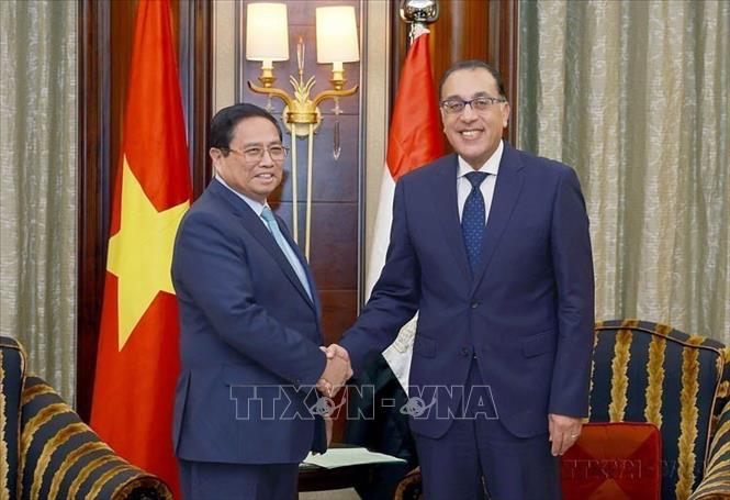 Trong chuyến thăm và tham dự Hội nghị Sáng kiến đầu tư tương lai lần thứ 8 tại Ả rập Xê út, ngày 29/10/2024, Thủ tướng Phạm Minh Chính gặp Thủ tướng Ai Cập Mostafa Madbouly. Ảnh: Dương Giang-TTXVN
