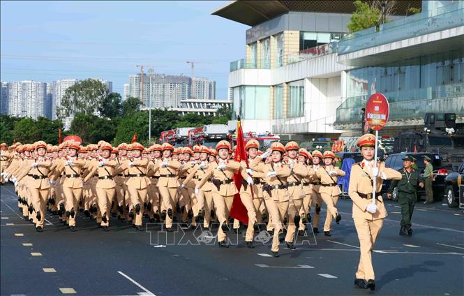 Khối nữ Cảnh sát giao thông tham gia diễu binh, diễu hành tại buổi hợp luyện lần 3. Ảnh: Phạm Kiên - TTXVN