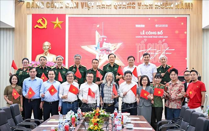 Các đại biểu tham dự Lễ công bố chương trình nghệ thuật chính luận 