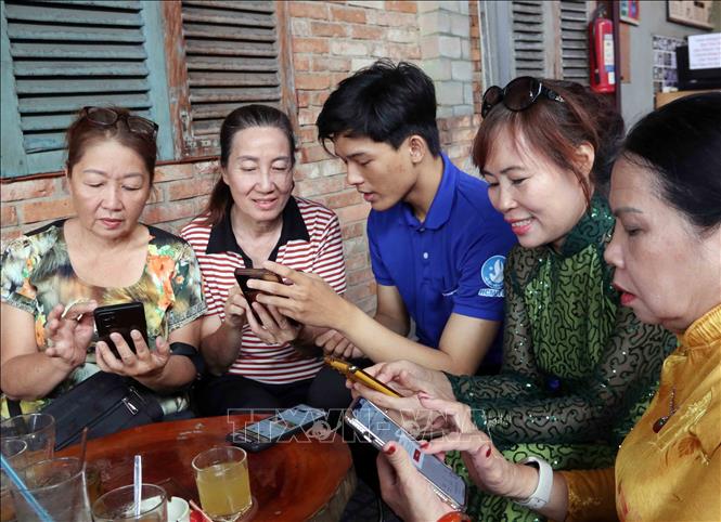 Đội hình xung kích 