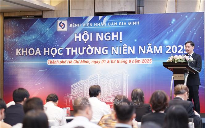 Hội nghị Khoa học thường niên Bệnh viện Nhân dân Gia Định diễn ra trong 2 ngày 1 và 2/8/2025. Ảnh: Đinh Hằng - TTXVN                                                       
