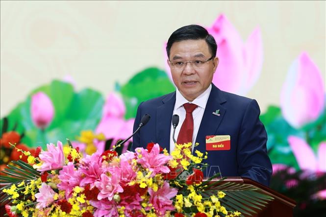 Đồng chí Lê Mạnh Hùng, Bí thư Đảng ủy, Chủ tịch Hội đồng thành viên Tập đoàn Petrovietnam phát biểu khai mạc Đại hội. Ảnh: Dương Giang-TTXVN