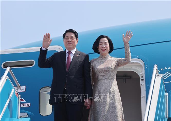Chủ tịch nước Lương Cường và Phu nhân rời Hà Nội, lên đường thăm cấp Nhà nước Ai Cập và Angola. Ảnh: Lâm Khánh – TTXVN