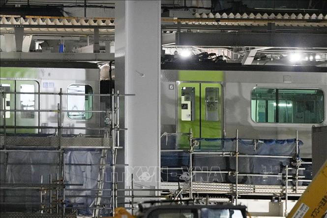 Đoàn tàu Yamanote tại ga JR Shibuya ở Tokyo, Nhật Bản. Ảnh: Kyodo/TTXVN