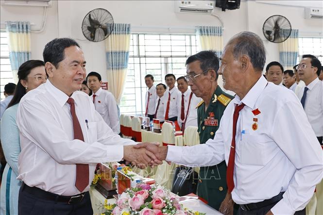 Chủ tịch Quốc hội Trần Thanh Mẫn dự Đại hội đại biểu Đảng bộ xã Thạnh Xuân lần thứ nhất, nhiệm kỳ 2025 - 2030. Ảnh: Doãn Tấn - TTXVN