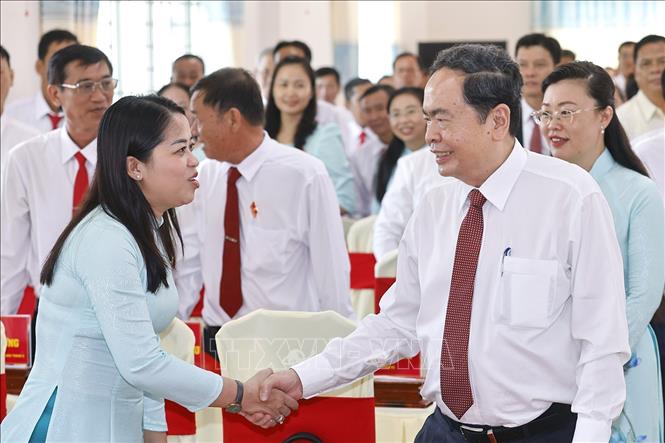 Chủ tịch Quốc hội Trần Thanh Mẫn dự Đại hội đại biểu Đảng bộ xã Thạnh Xuân lần thứ nhất, nhiệm kỳ 2025 - 2030. Ảnh: Doãn Tấn - TTXVN