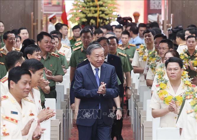 Tổng Bí thư Tô Lâm dự gặp mặt các điển hình tiên tiến dự Đại hội thi đua” Vì An ninh tổ quốc” lần thứ IX. Ảnh: Thống Nhất - TTXVN