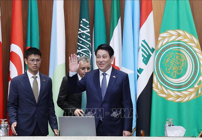 Chủ tịch nước Lương Cường dự và phát biểu chính sách tại Trụ sở Liên đoàn Arab ở thủ đô Cairo, Ai Cập. Ảnh: Lâm Khánh – TTXVN