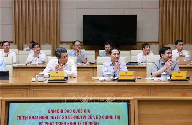 Các đại biểu tham dự Phiên họp lần thứ nhất của Ban Chỉ đạo quốc gia về phát triển kinh tế tư nhân. Ảnh: Dương Giang-TTXVN 
