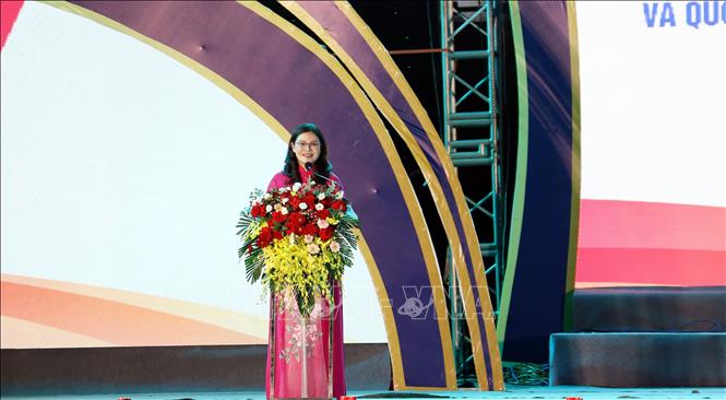 Phó Chủ tịch UBND tỉnh Tuyên Quang Vương Ngọc Hà phát biểu tại lễ khai mạc. Ảnh: Quang Cường - TTXVN