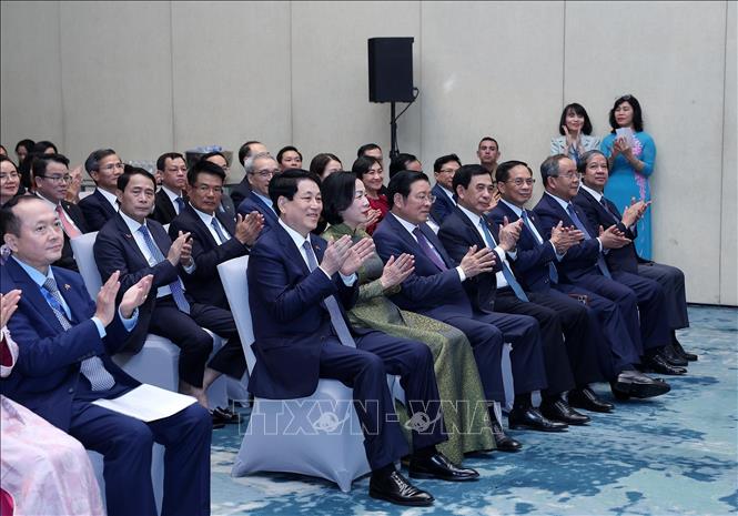 Chủ tịch nước Lương Cường và Phu nhân cùng đoàn đại biểu cấp cao Việt Nam dự buổi gặp mặt. Ảnh: Lâm Khánh - TTXVN 