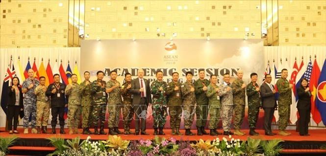 Các đại biểu tham dự Diễn tập hỗ trợ nhân đạo và cứu trợ thảm họa ASEAN+, với chủ đề 