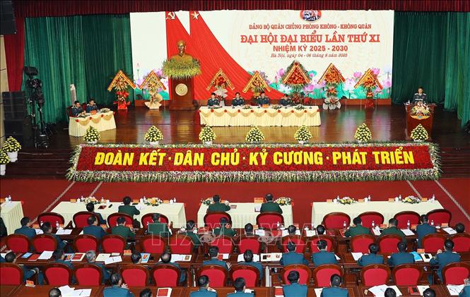 Phiên khai mạc Đại hội Đảng bộ Quân chủng Phòng không - Không quân nhiệm kỳ 2025 - 2030. Ảnh: Trọng Đức - TTXVN