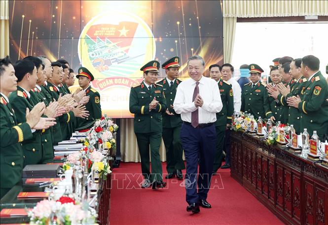 Tổng Bí thư Tô Lâm đến thăm và làm việc tại Quân đoàn 12. Ảnh: Thống Nhất - TTXVN