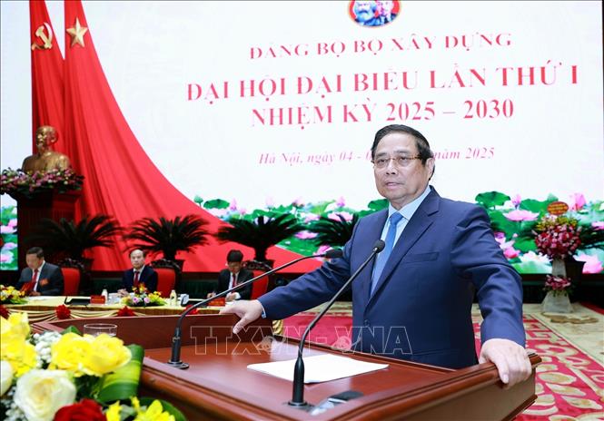 Thủ tướng Phạm Minh Chính phát biểu chỉ đạo Đại hội đại biểu Đảng bộ Bộ Xây dựng lần thứ nhất, nhiệm kỳ 2025-2030. Ảnh: Dương Giang-TTXVN

