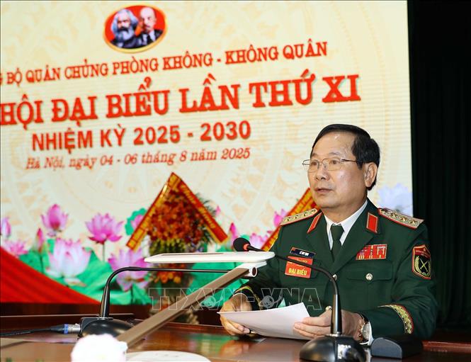 Thượng tướng Lê Huy Vịnh phát biểu chỉ đạo Đại hội. Ảnh: Trọng Đức - TTXVN
