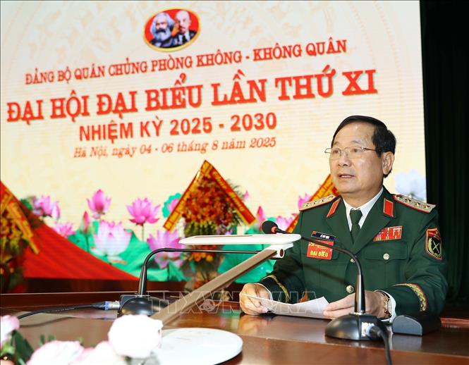 Thượng tướng Lê Huy Vịnh phát biểu chỉ đạo Đại hội. Ảnh: Trọng Đức - TTXVN