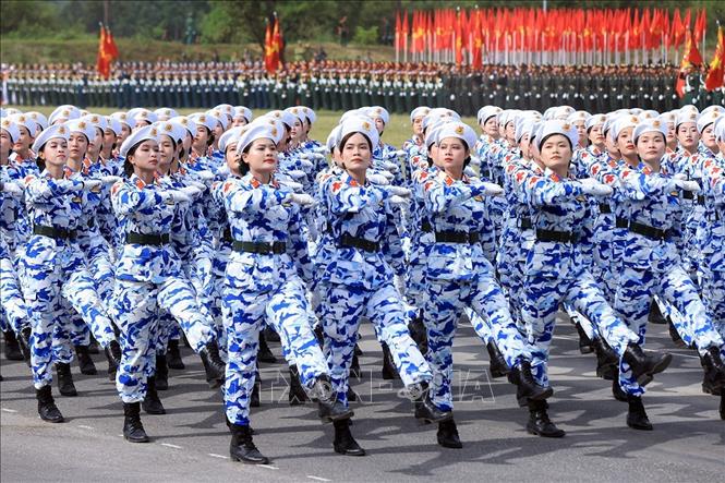Khối nữ sĩ quan Quân y tại buổi tổng hợp luyện. Ảnh: Tuấn Anh - TTXVN