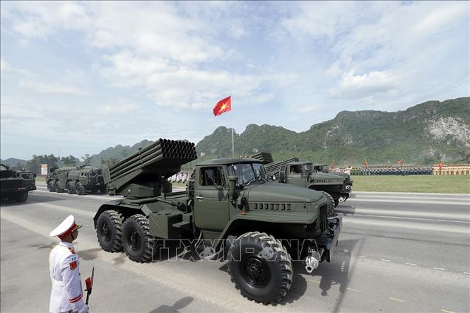 Khối xe Phòng không - Không quân với pháo phản lực BM21. Ảnh: Tuấn Anh - TTXVN
