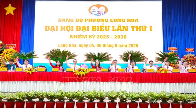 Đoàn Chủ tịch Đại hội. Ảnh: Minh Phú – TTXVN