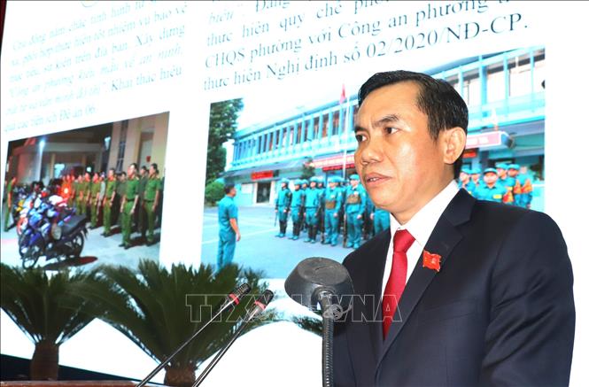 Bí thư Đảng ủy phường Long An nhiệm kỳ 2025 - 2030 Lê Công Đỉnh phát biểu tại Đại hội. Ảnh: Thanh Bình -TTXVN