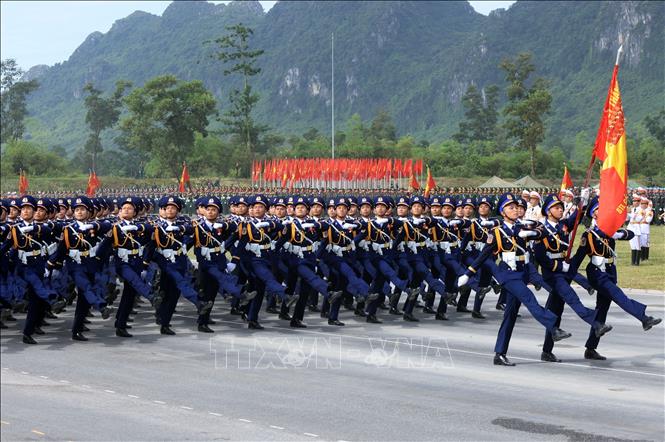 The coast guard force in the rehearsal. VNA Photo: Tuấn Anh 